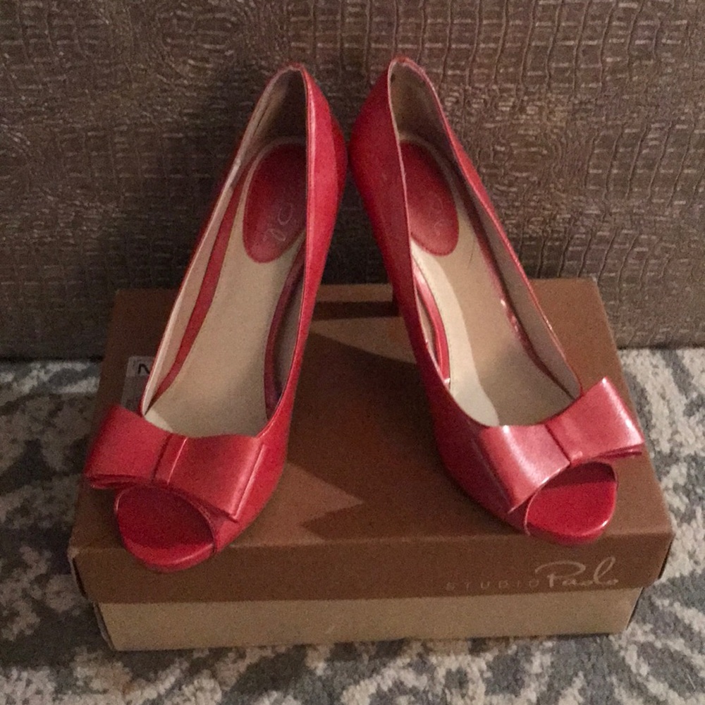 Heels - Picture 4 of 4